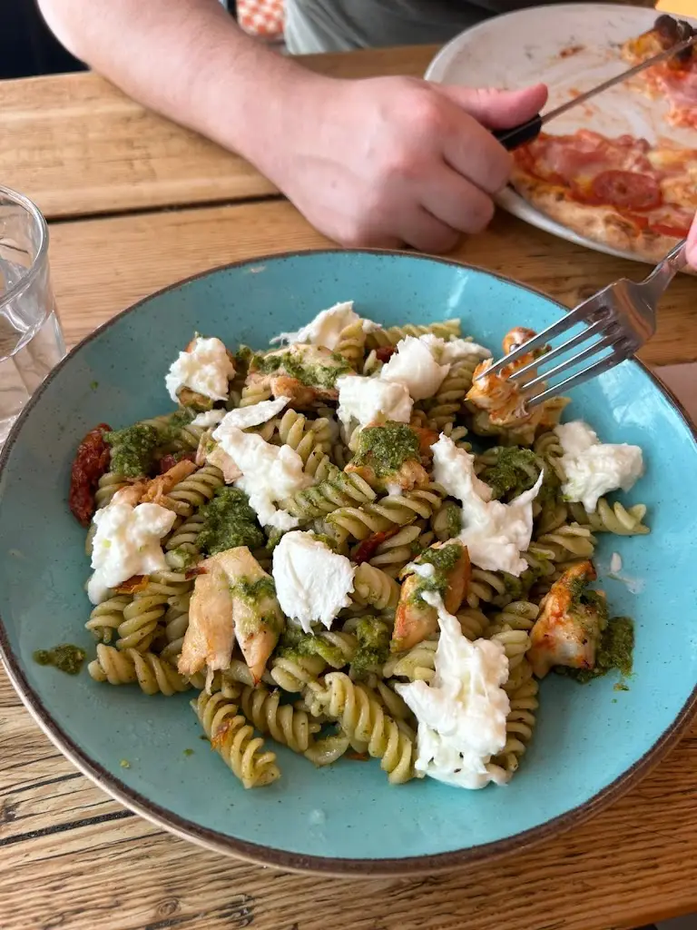 Jordan Hazell_Pecoro_Sandy_review