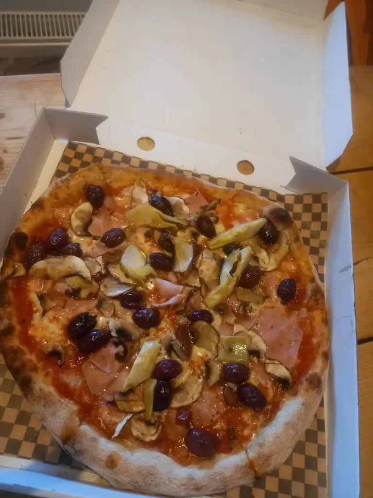 Rhuvi Wickramasingha_Pecoro_Sandy_review