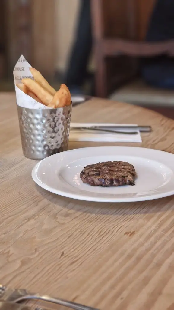 Lisa H_The Holly Blue_Basingstoke_review