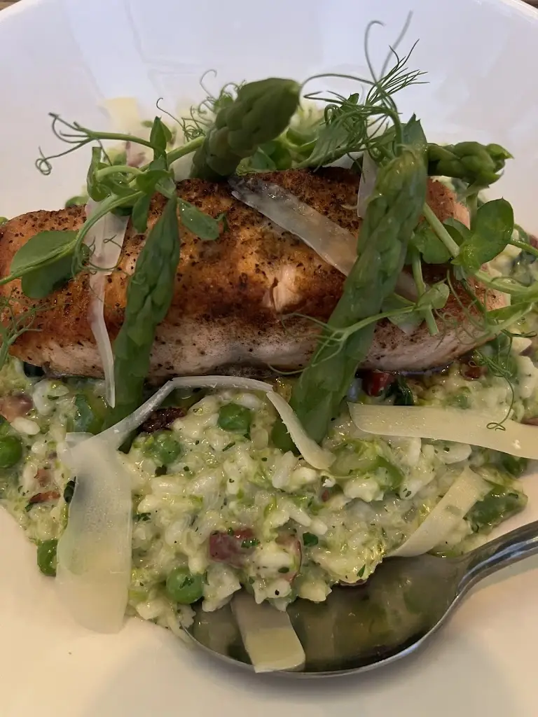 Lydia Hartmann_Boatswains at The Kings Arms_Salcombe_review