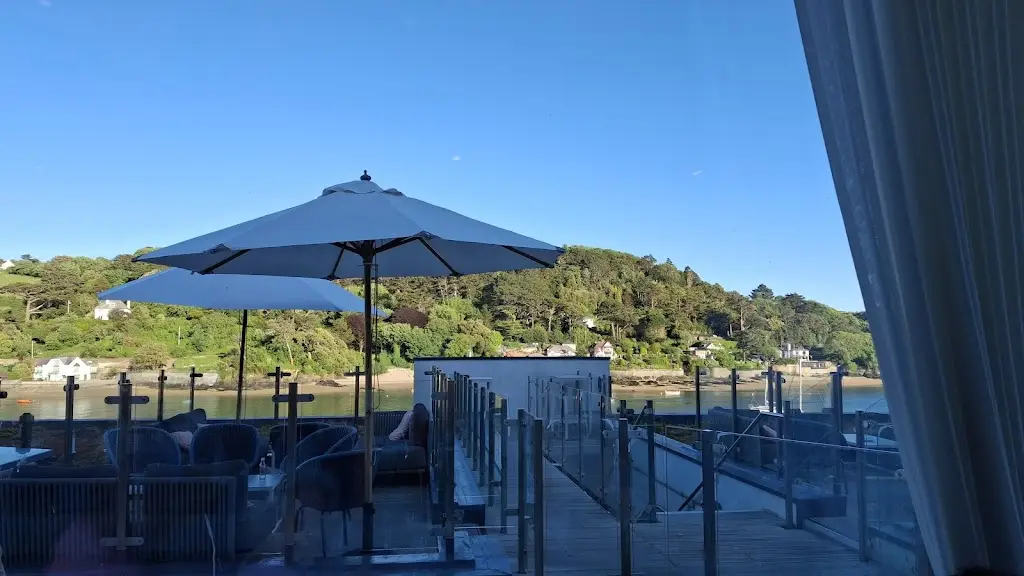 Ivy Mac_The Jetty_Salcombe_review