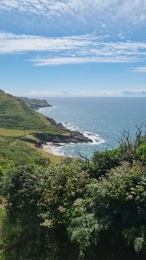Gara Rock restaurant in Salcombe