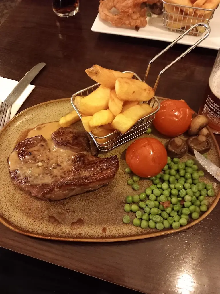 Colin Hird_The Sutton Arms_Scawby_reseña