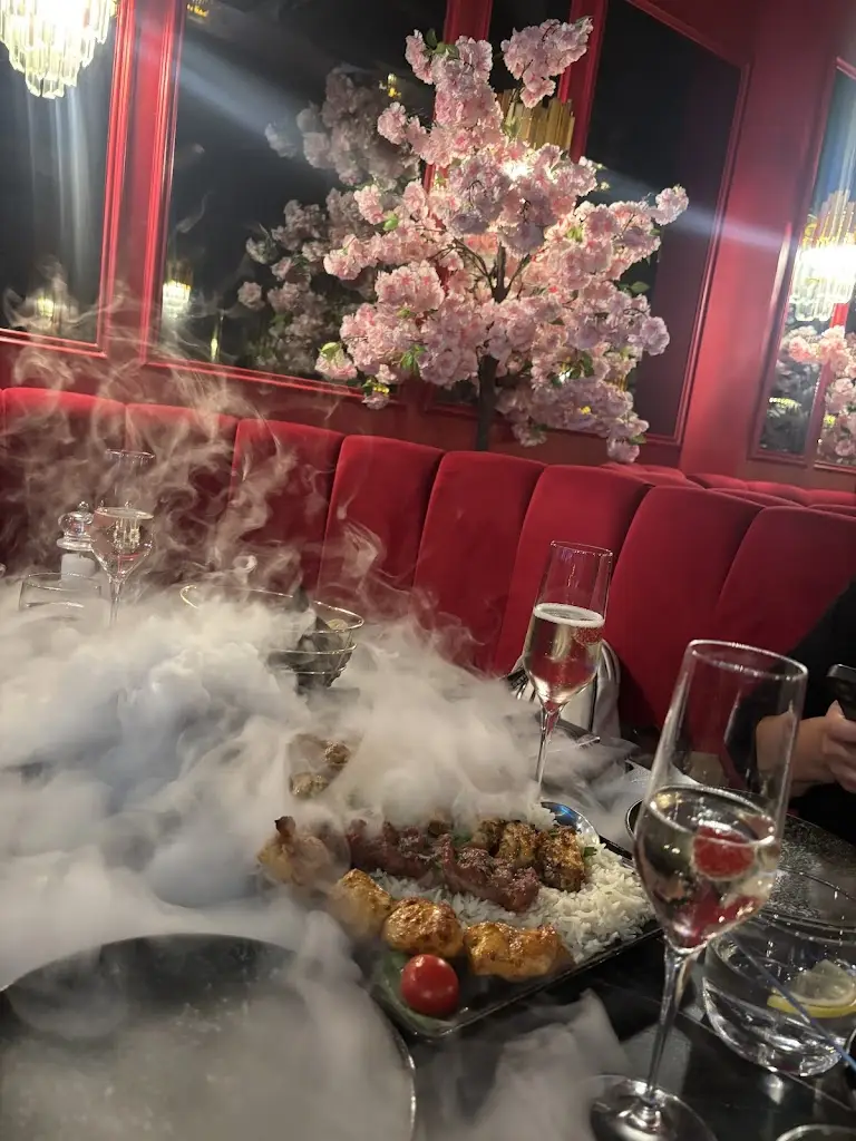 B Ozgnlr_Reis Grill & Bar_Ruislip_reseña