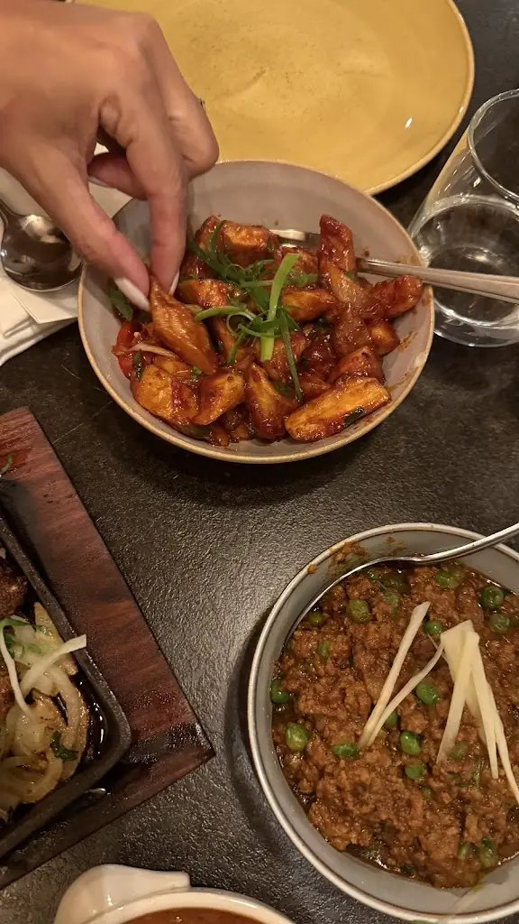 R L_Kho Kho Ruislip_Ruislip_review