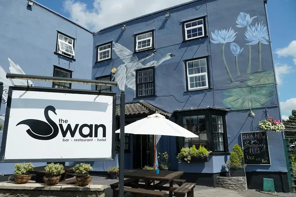 Swan Hotel restaurant in Almondsbury