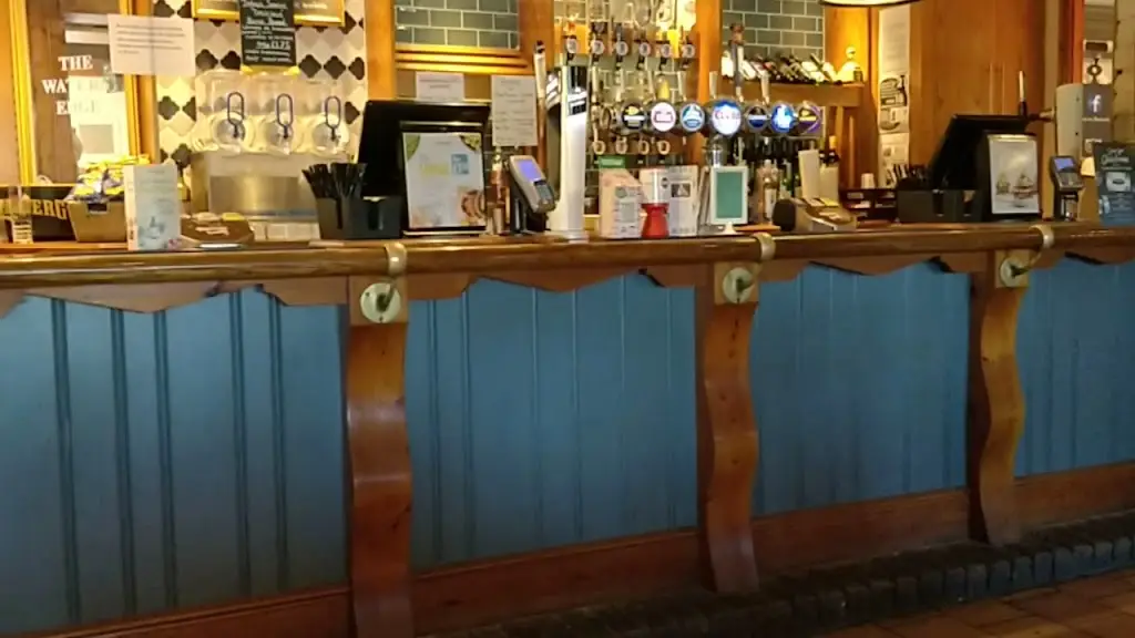 The Water's Edge_Ruislip_slider_image_2