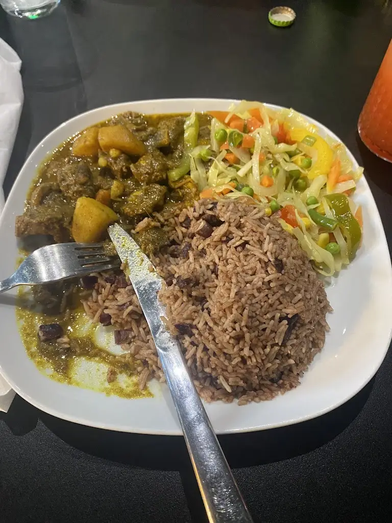 Korrin Johnson_Real Love Lounge_Ruislip_reseña