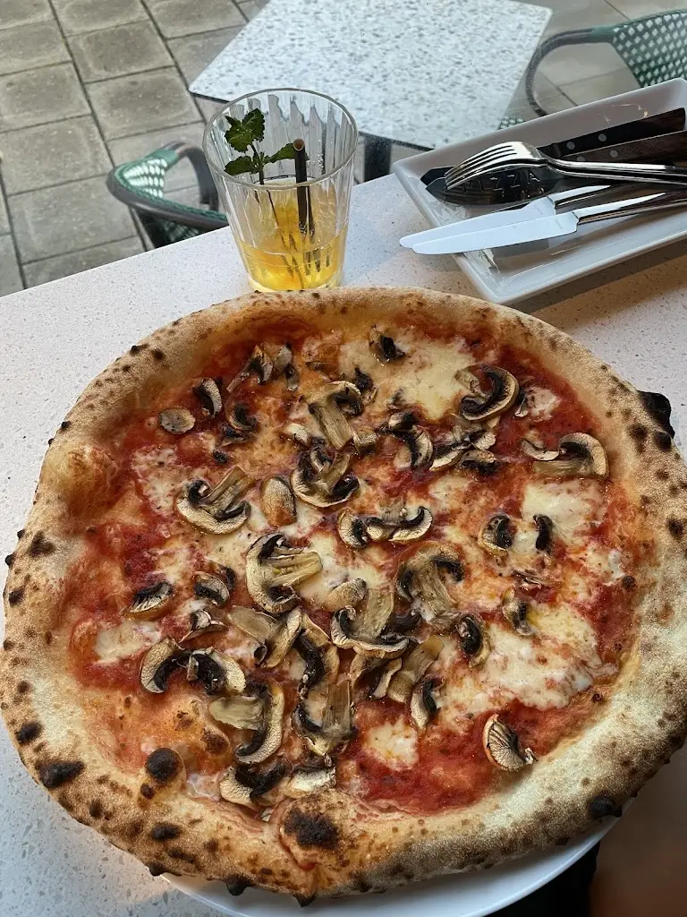 The Social Dough Company_Ruislip_slider_image_2