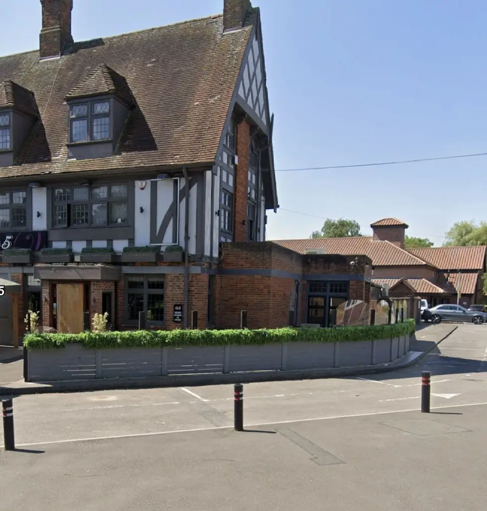 Bejay M_Venue 5_Ruislip_review