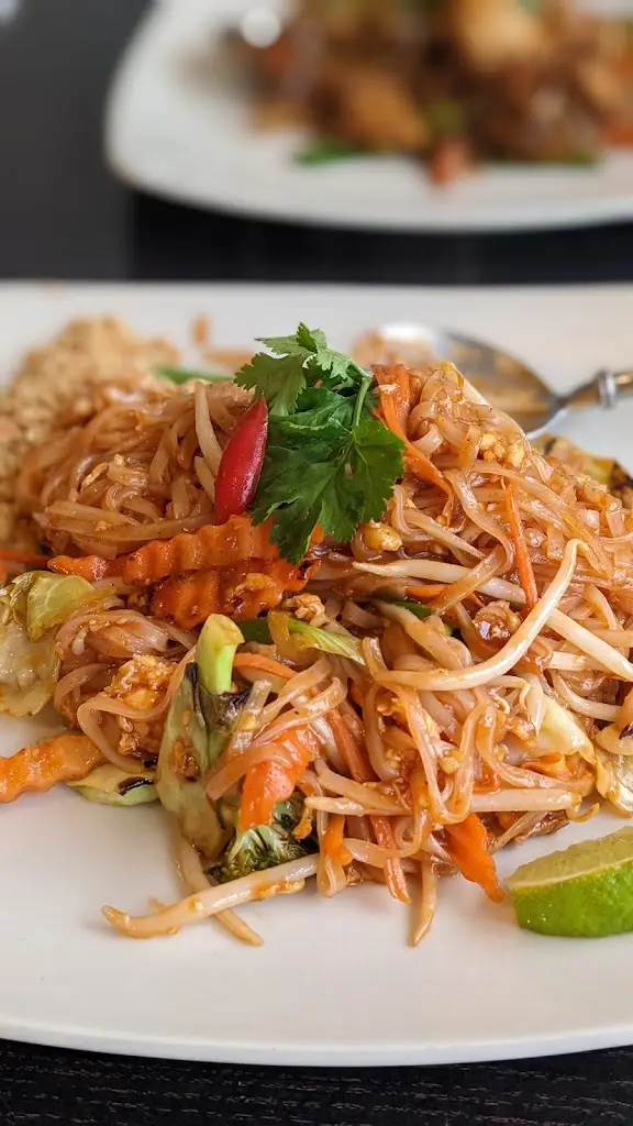 Menu_Kin Dee_Ruislip_image_9