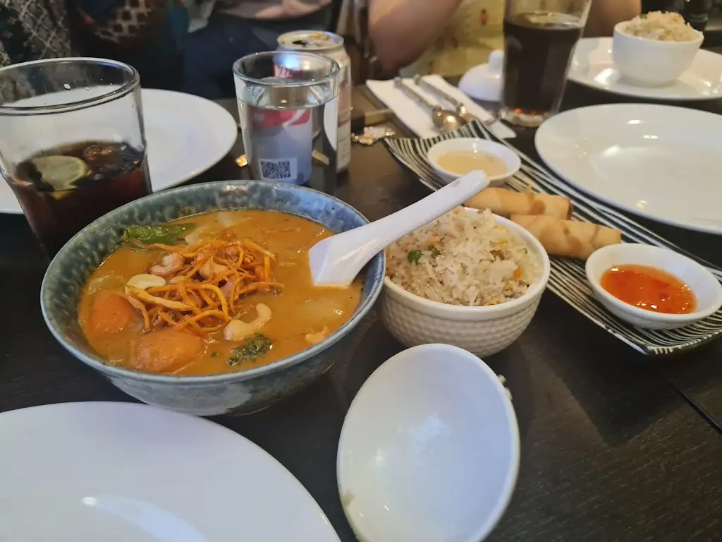 PD S_Kin Dee_Ruislip_review