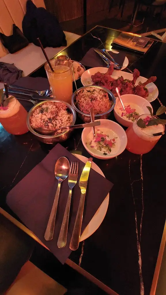 Alpha Esan_Eden Lounge_Ruislip_review
