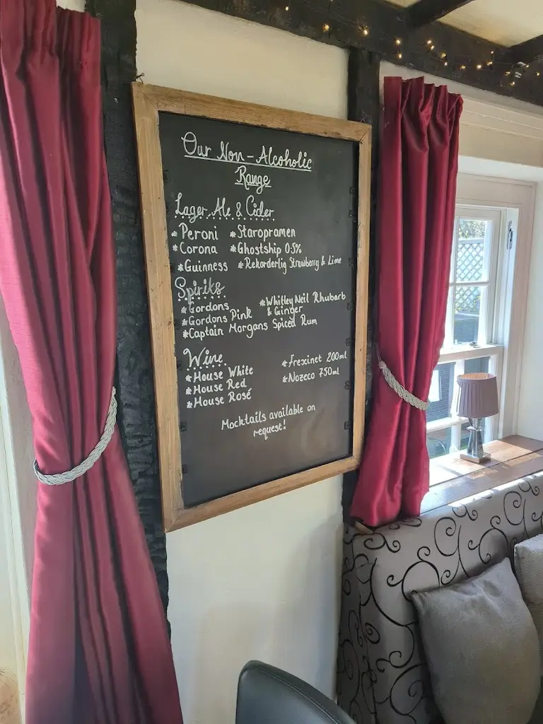 Menu_The Hand & Crown_Sawbridgeworth_immagine_2