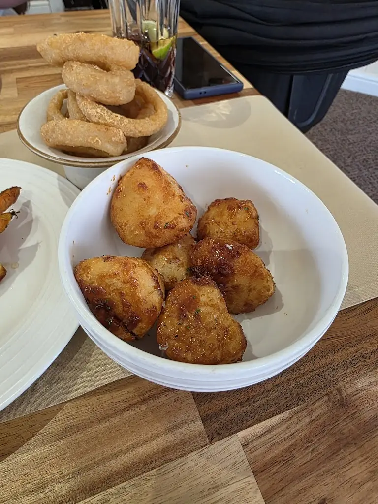 damien walters_The Orange Tree_Sawbridgeworth_review