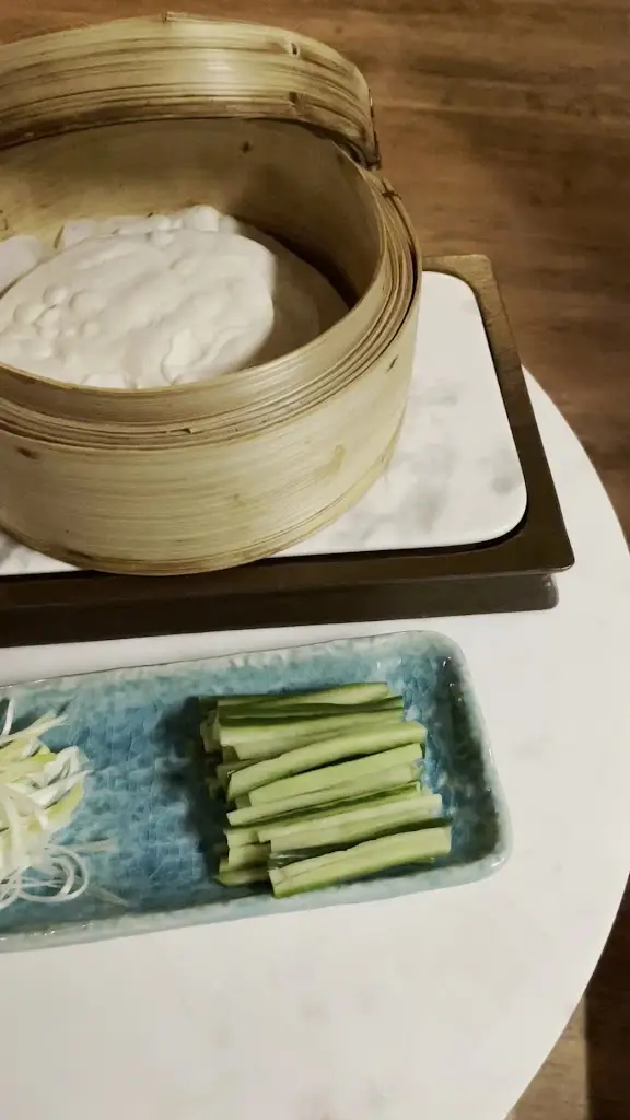 Laoban at The Straw Hat_Sawbridgeworth_slider_image_2