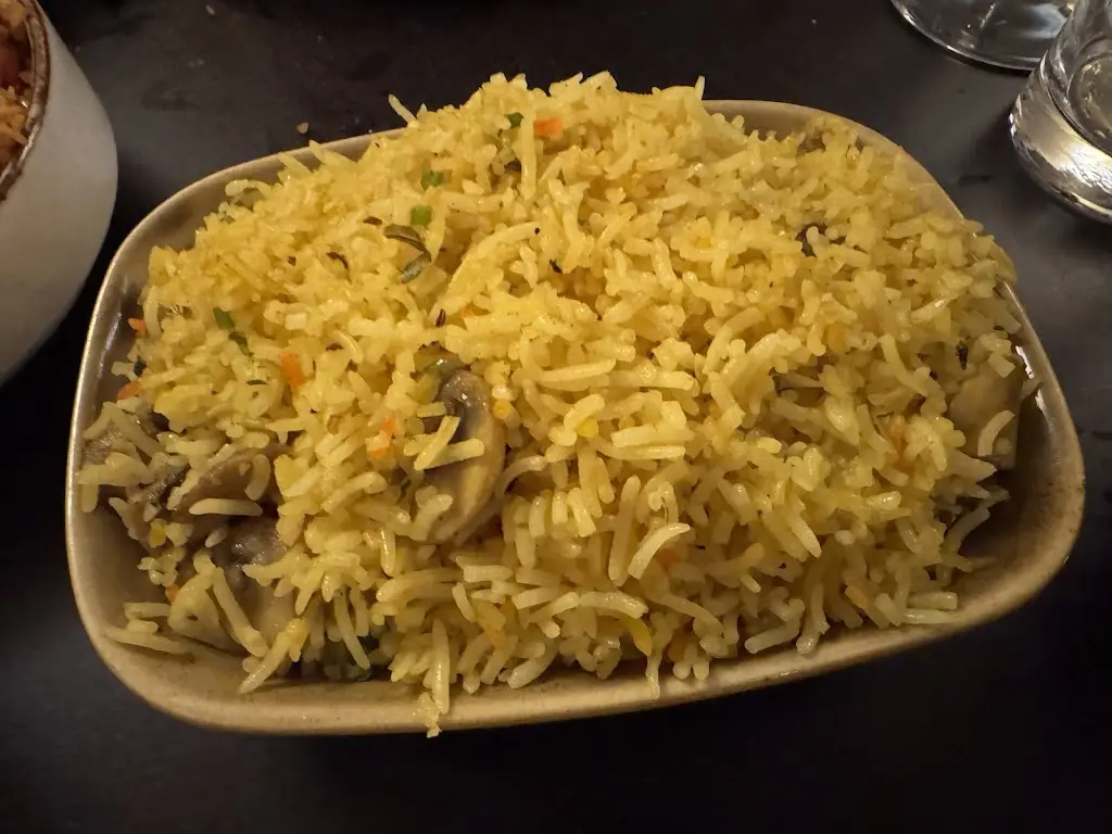 Louise Hang_Chandini Indian_Sawbridgeworth_review