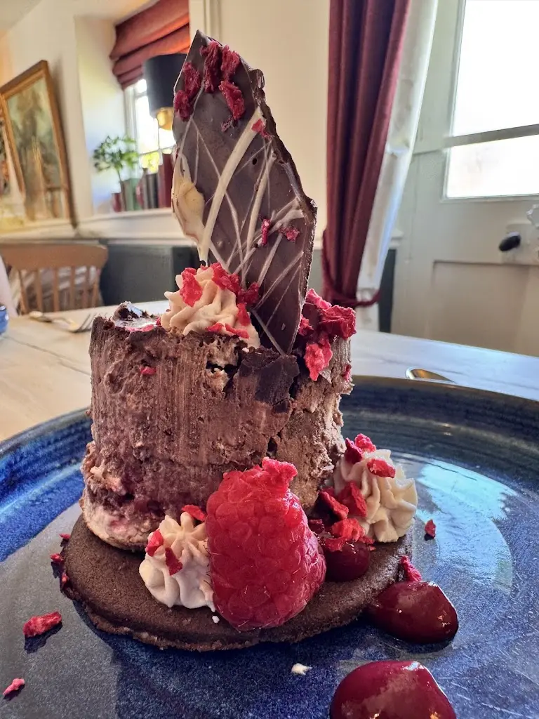 Ali B_The Crown Inn_Sawtry_review