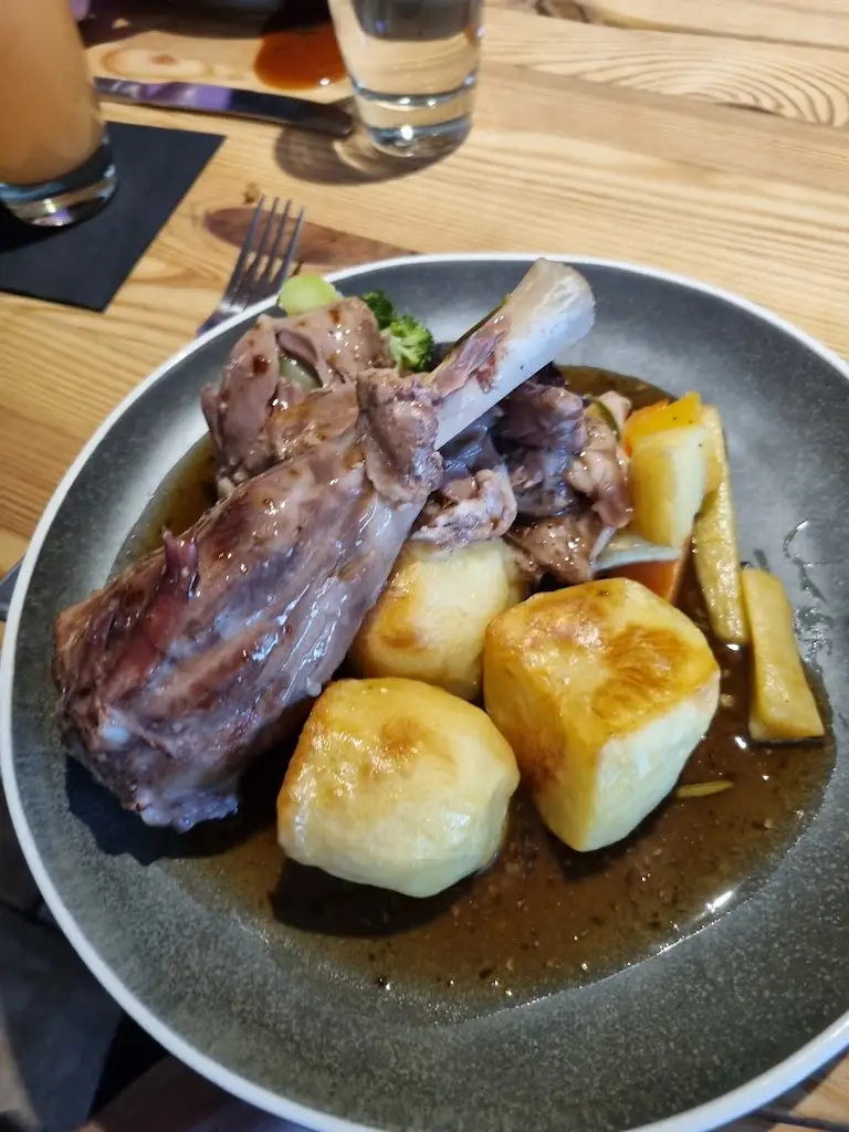 Alex Nobbs_The Crown Inn_Sawtry_review