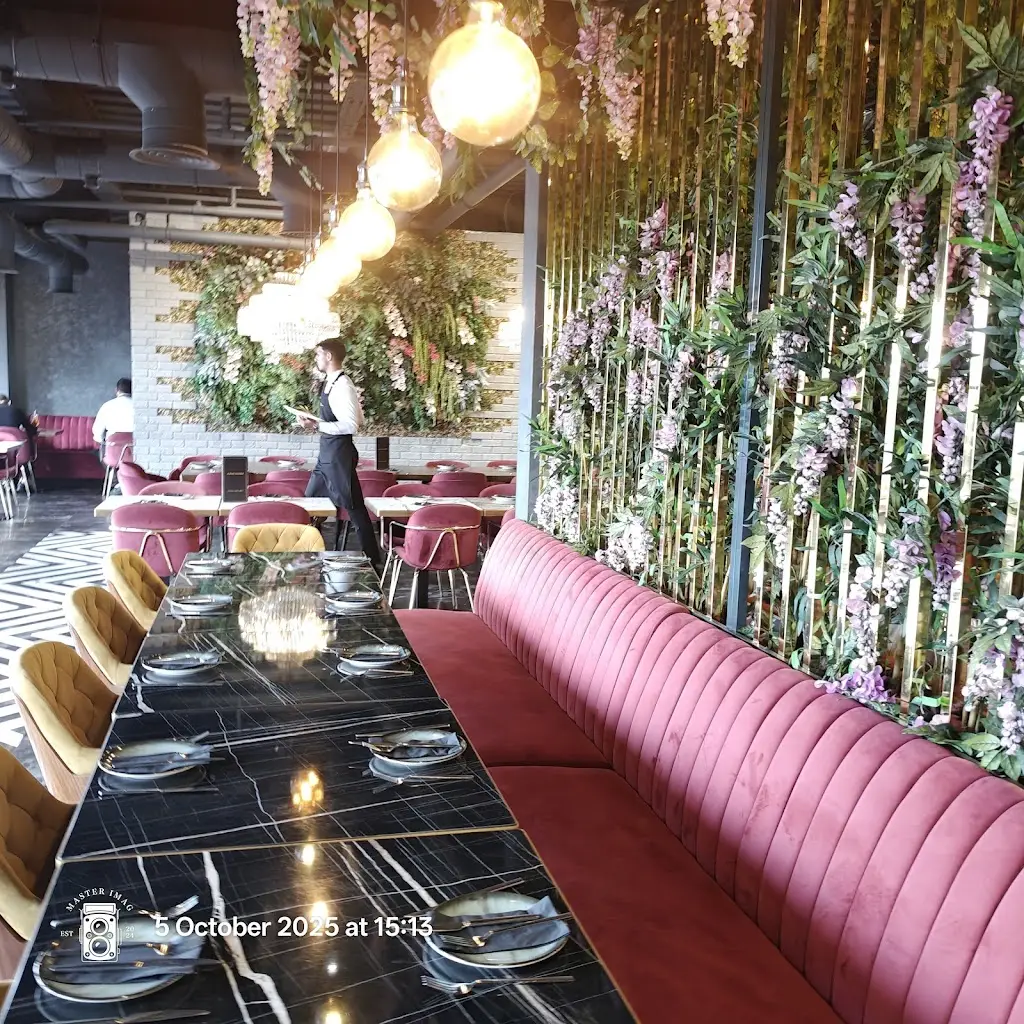 Buzz Kitchen Basildon_Basildon_slider_image_3