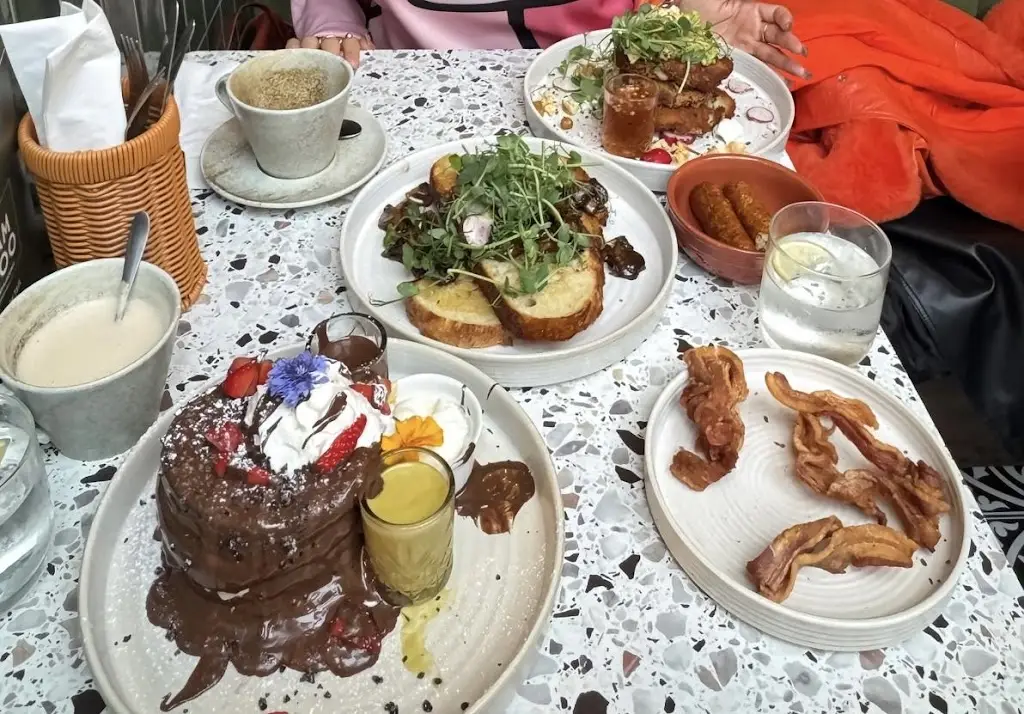 Bam Boo Brunch & Cocktails - Lark Lane_Sefton_slider_image_3