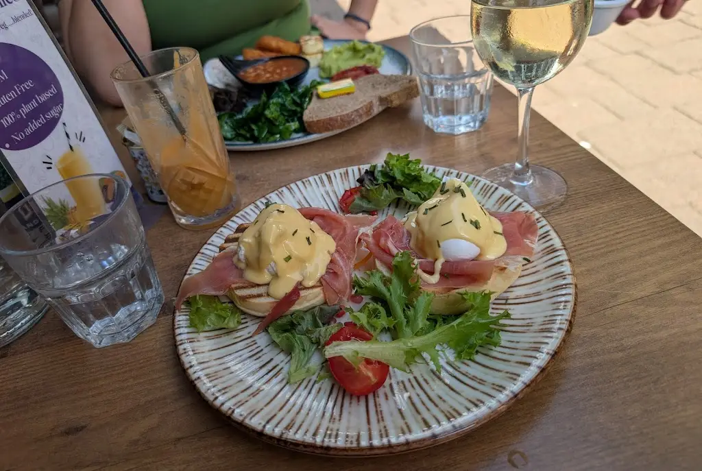 Gloria Miteva_The Goat And Grass_Saffron Walden_review