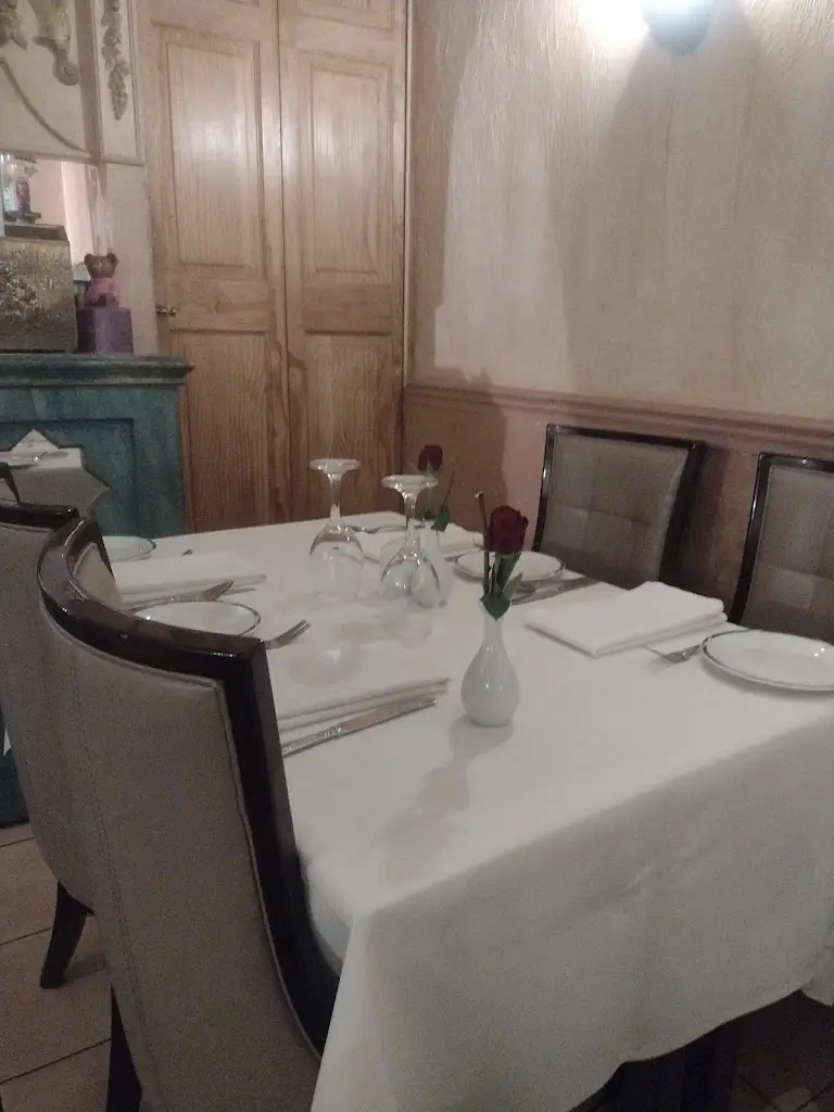 Alasdair Burns_The Mogul_Saffron Walden_review