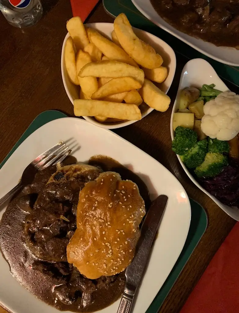 Earn S._The Crown Inn_Saffron Walden_review