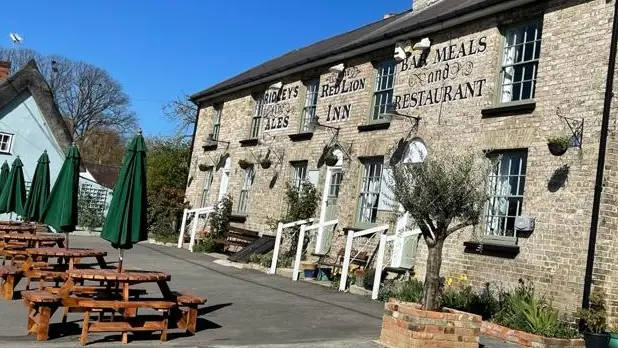 The Red Lion Great Sampford_Saffron Walden_slider_image_3