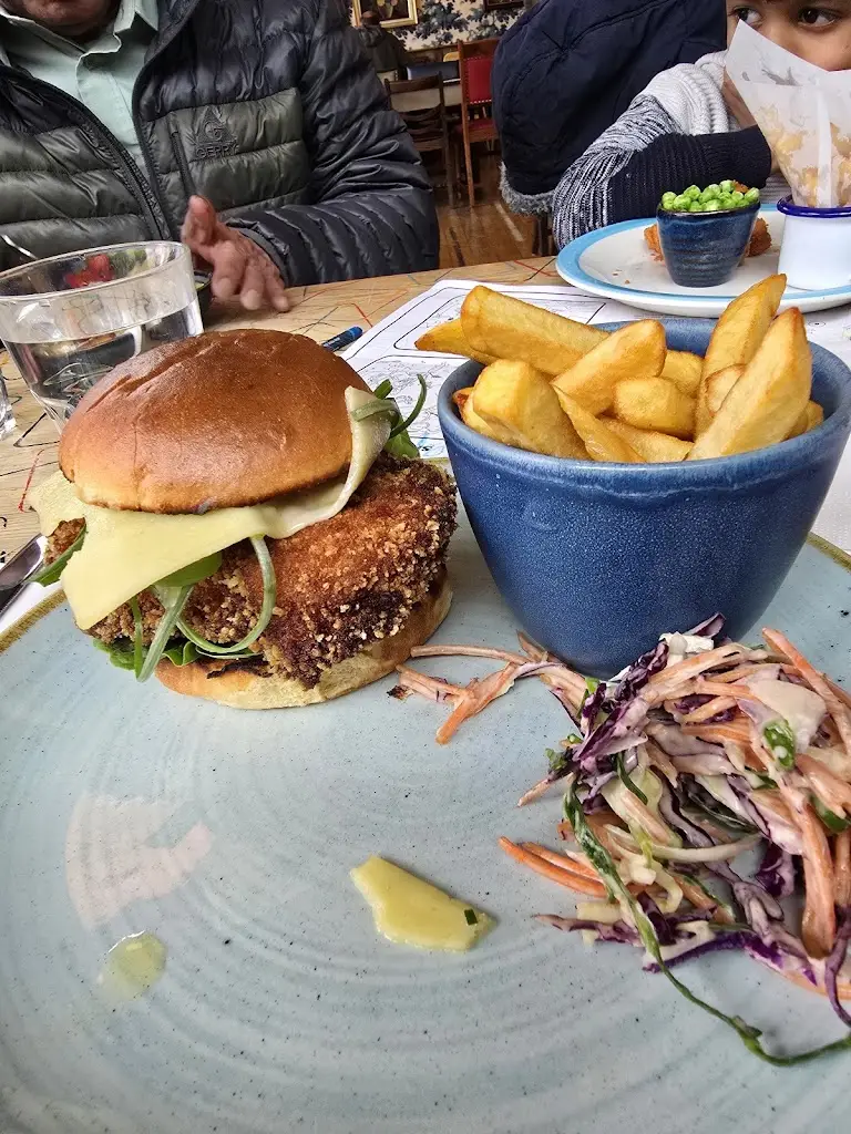 Paul Mampilly_Orleto Lounge_Basildon_recensione