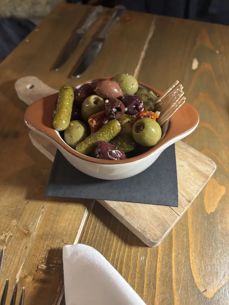 David Butler_The White Horse_Adderbury_review