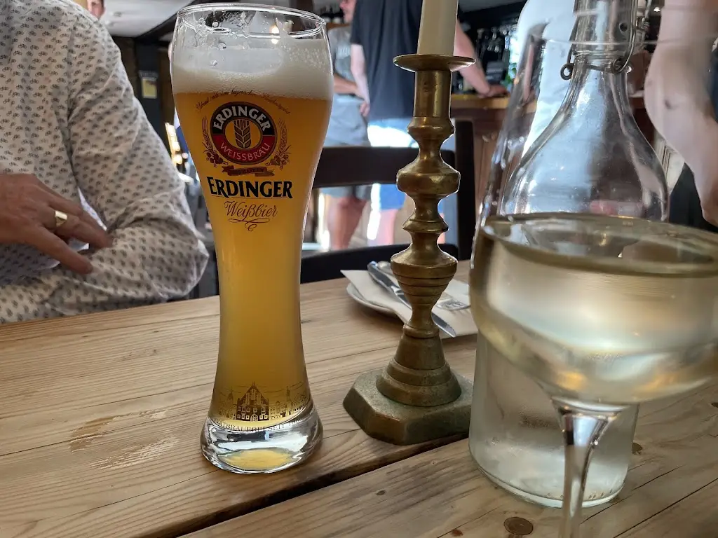 Amanda Kelly_The White Horse_Adderbury_review