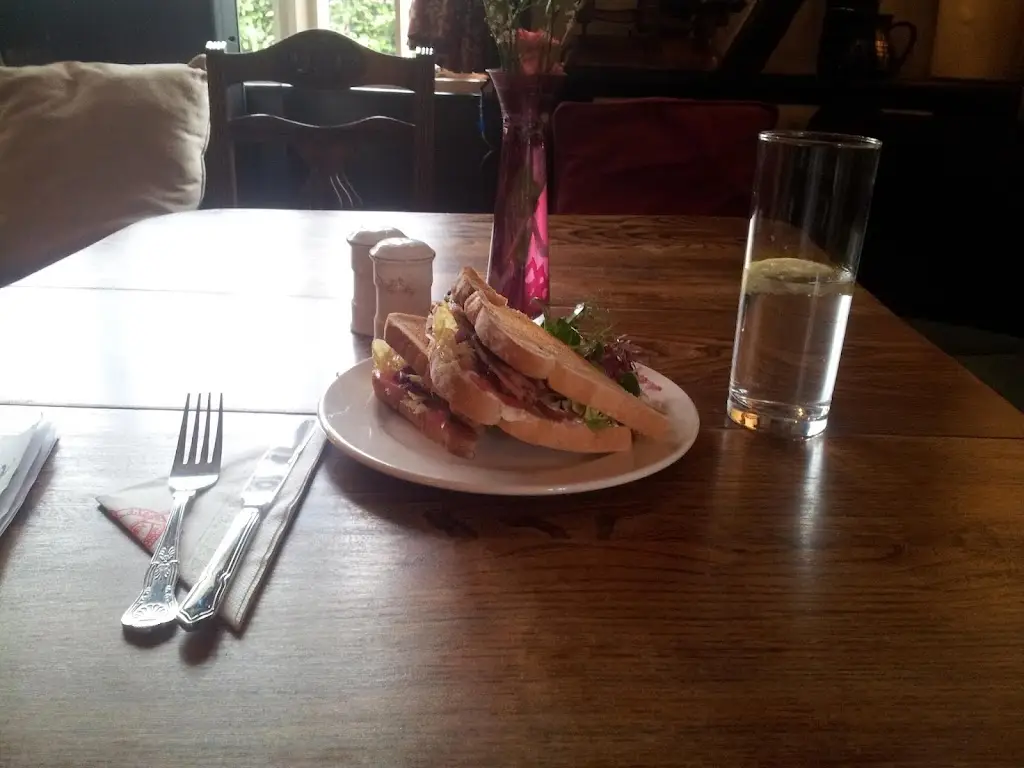 Menu_Axe & Compasses_Saffron Walden_image_8