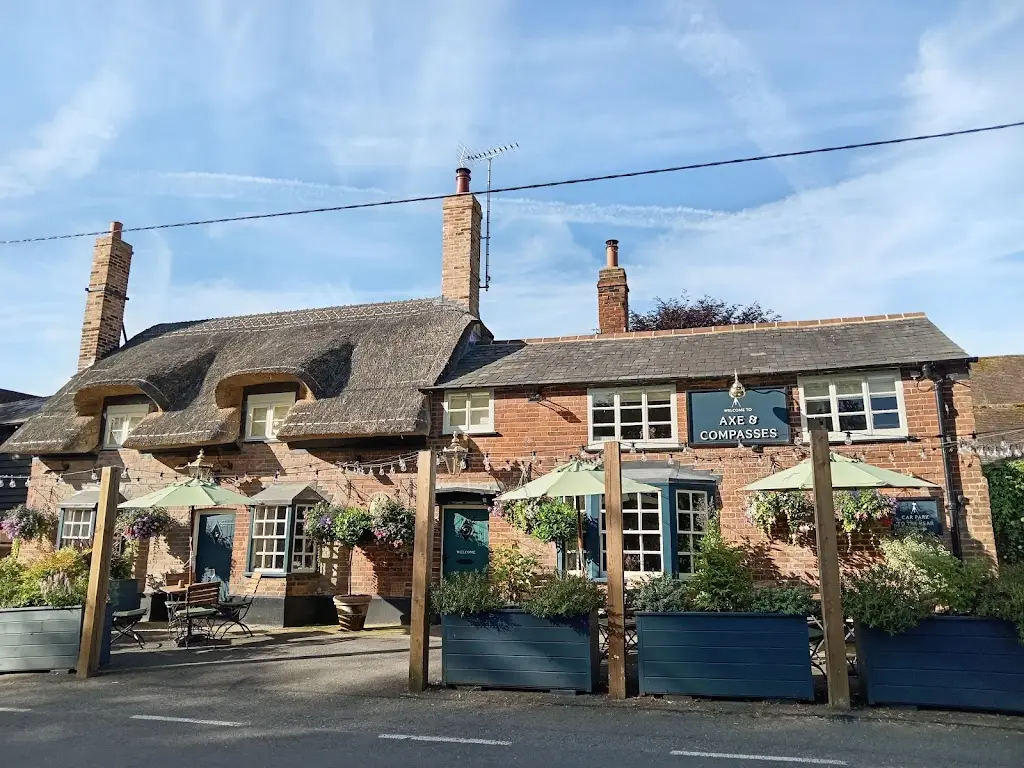 Axe & Compasses_Saffron Walden_slider_image_3