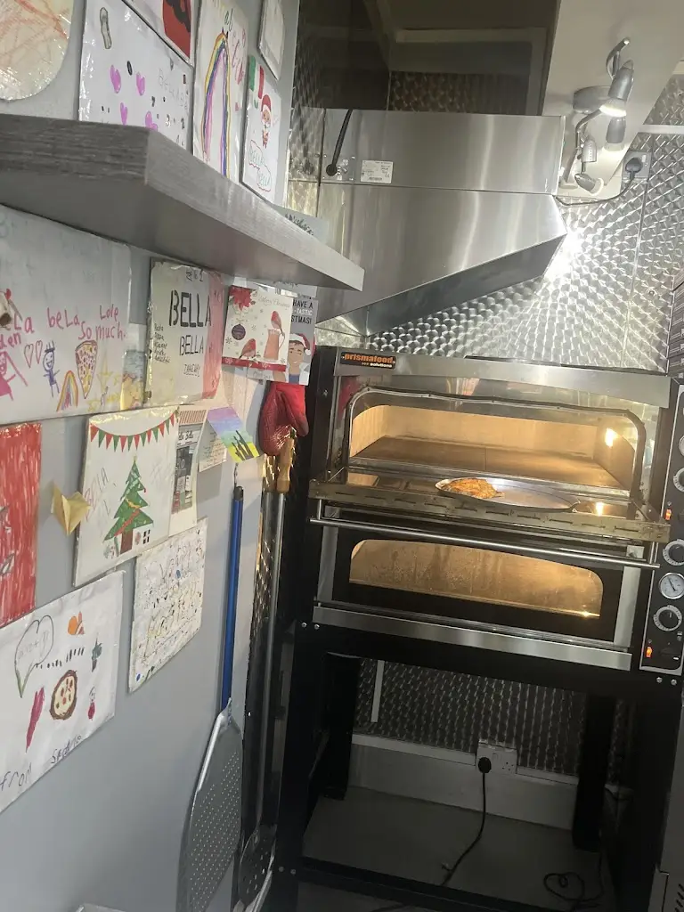 William George_BELLA PIZZA AND GOURMET BURGER_Saffron Walden_review