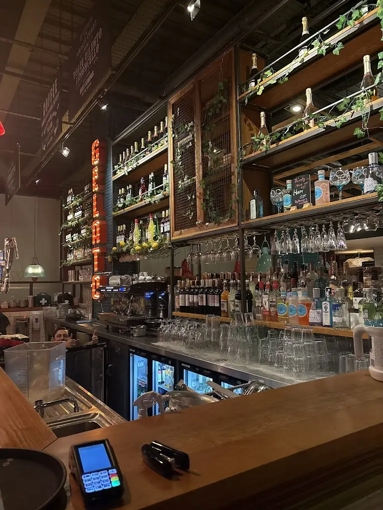 Shaks_Bella Italia - Basildon_Basildon_review