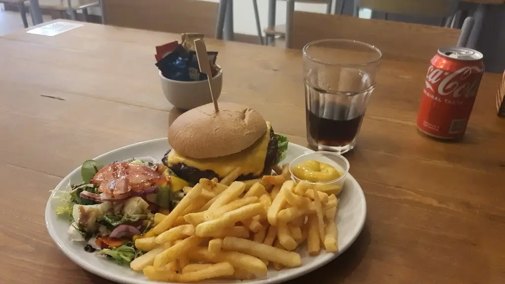 Tracy Wilson_Fill's Café_Saffron Walden_review