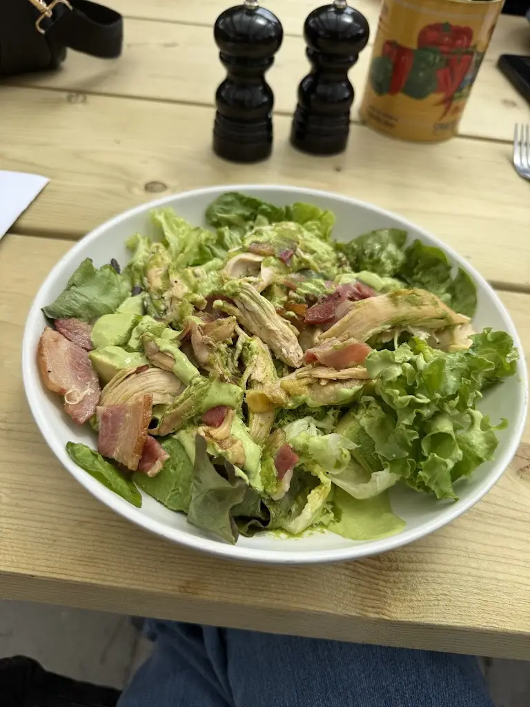 Emma Williamson_The Three Horseshoes, Seer Green_Seer Green_recensione