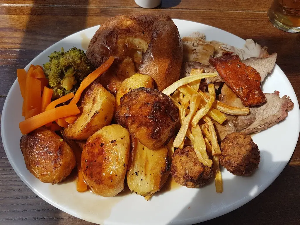 Sian Hopkins-Smith_The Greyhound, Sawston_Sawston_review