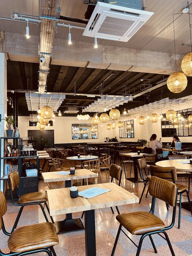 Victor Victoria Coffee restaurant in Sawston