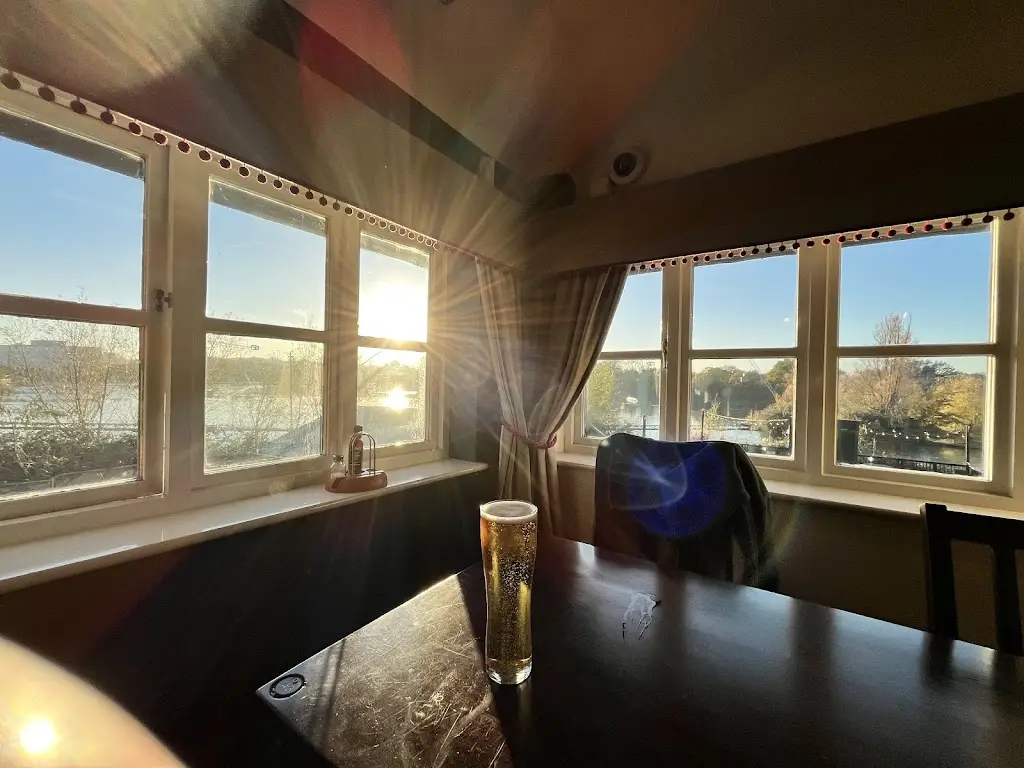 Jack Meehan_The Quays_Basildon_review