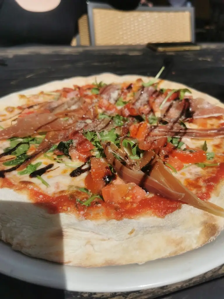 Capri_Selby_slider_image_2