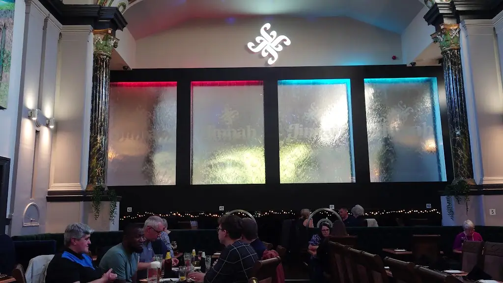 Jinnah_Selby_slider_image_2