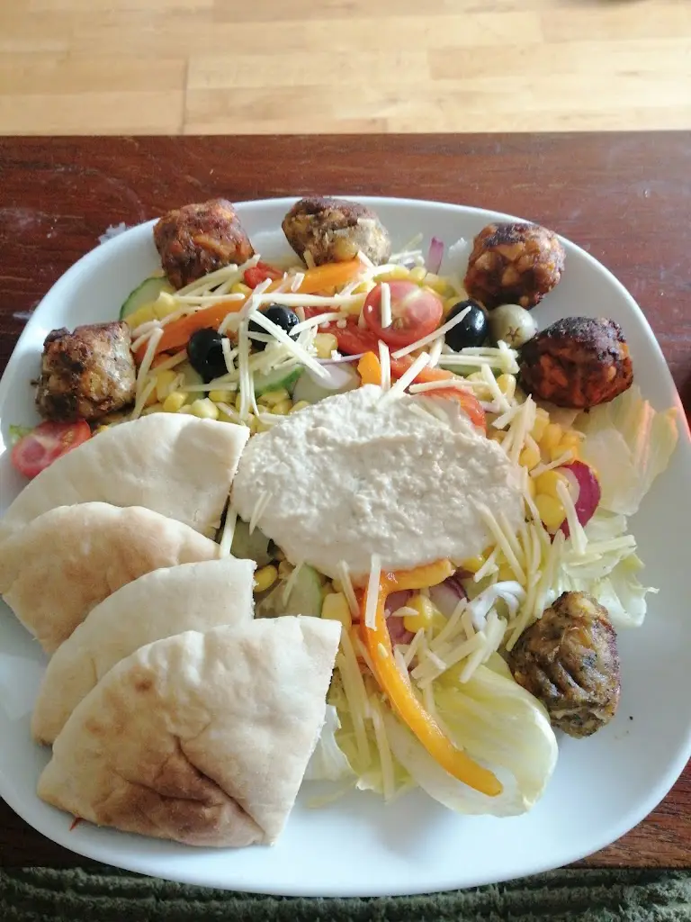 Phoebe Townend_The Little Coffee House_Selby_review