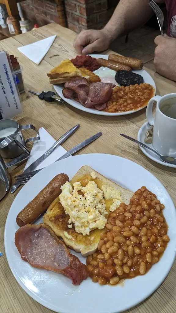 Laura Thompson_Abbey Cafe_Selby_review