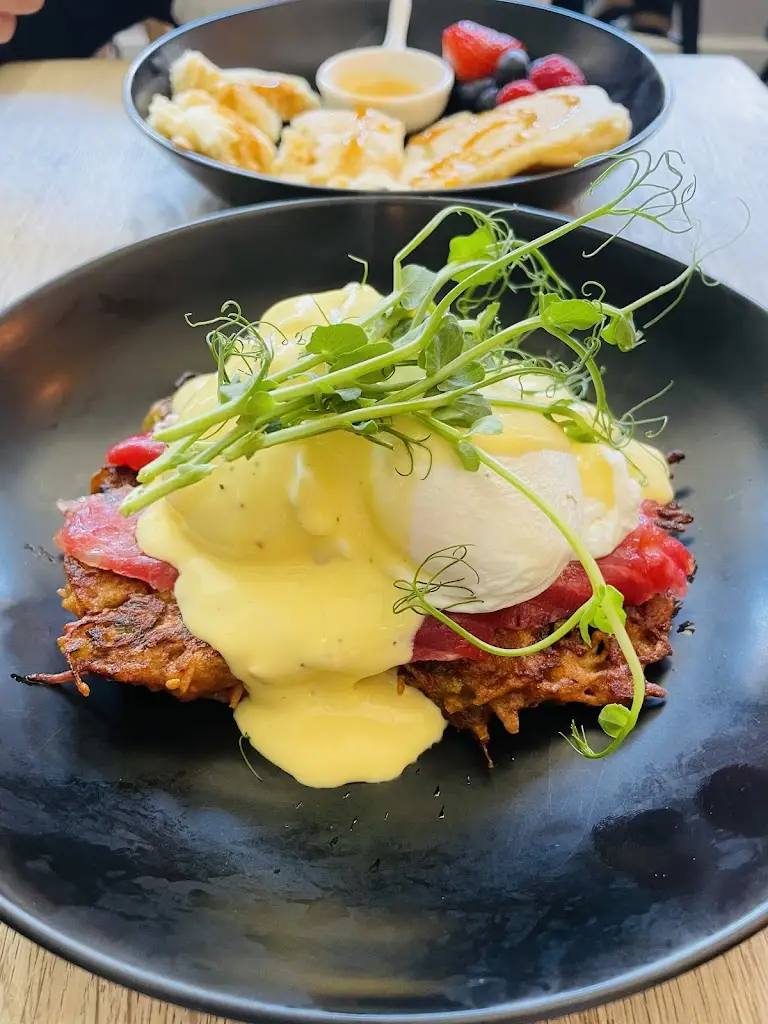 J. Q_Life on High_Sevenoaks_review