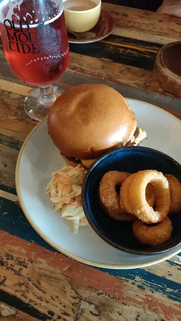 Harry Hamlin_Marisco Lounge_Scarborough_recensione