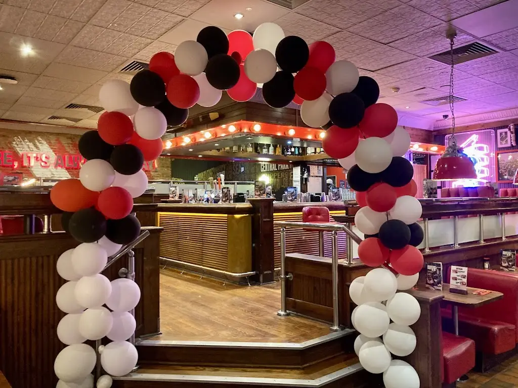 Dumi Bas_TGI Fridays - Basildon_Basildon_reseña