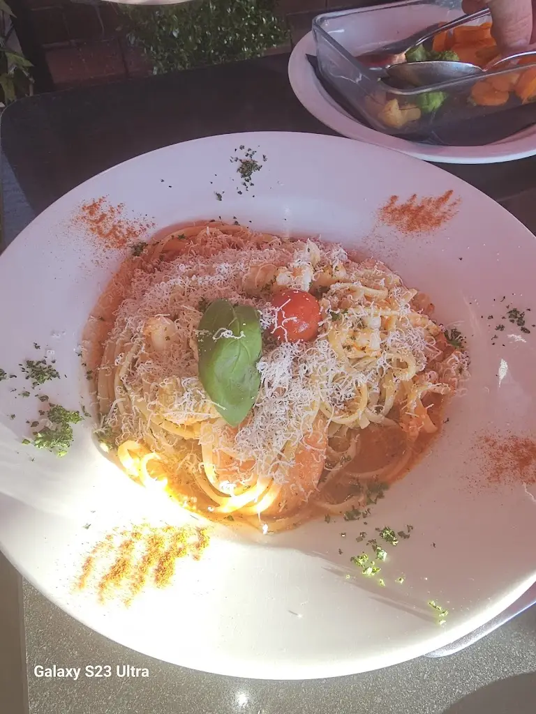 Sammy Cartwright_Tuscany Too_Scarborough_review