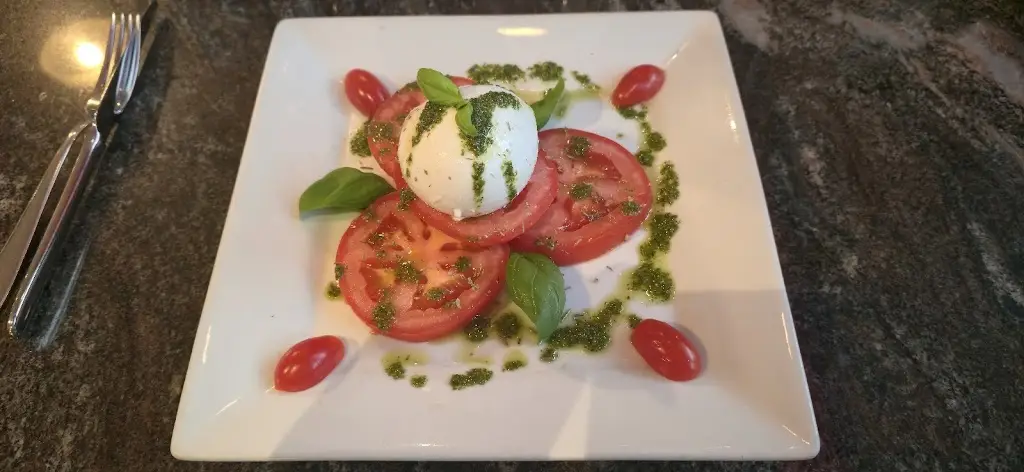 Tuscany Too_Scarborough_slider_image_2